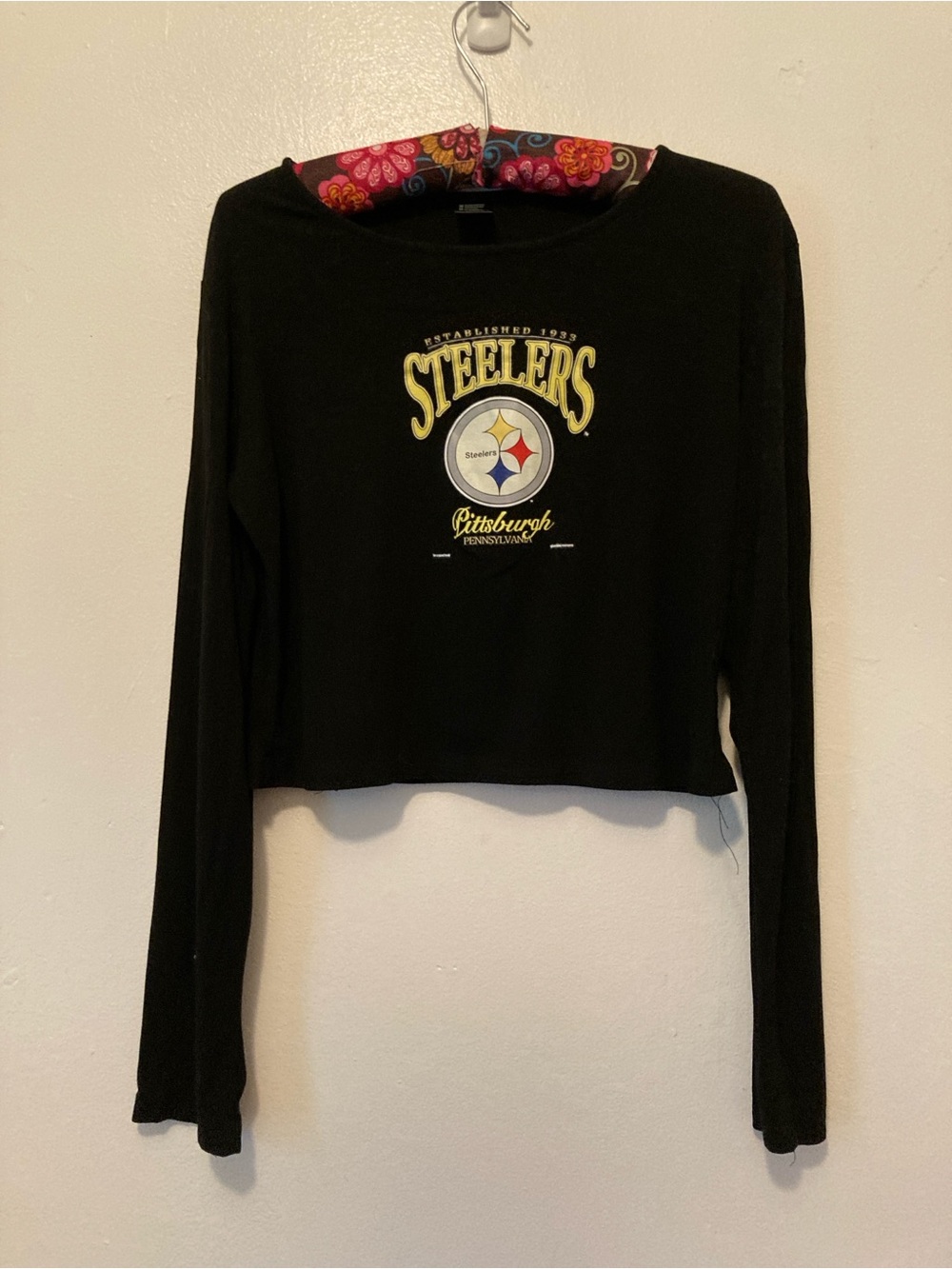 Pittsburgh Steelers Black Cropped Long-Sleeve Tee